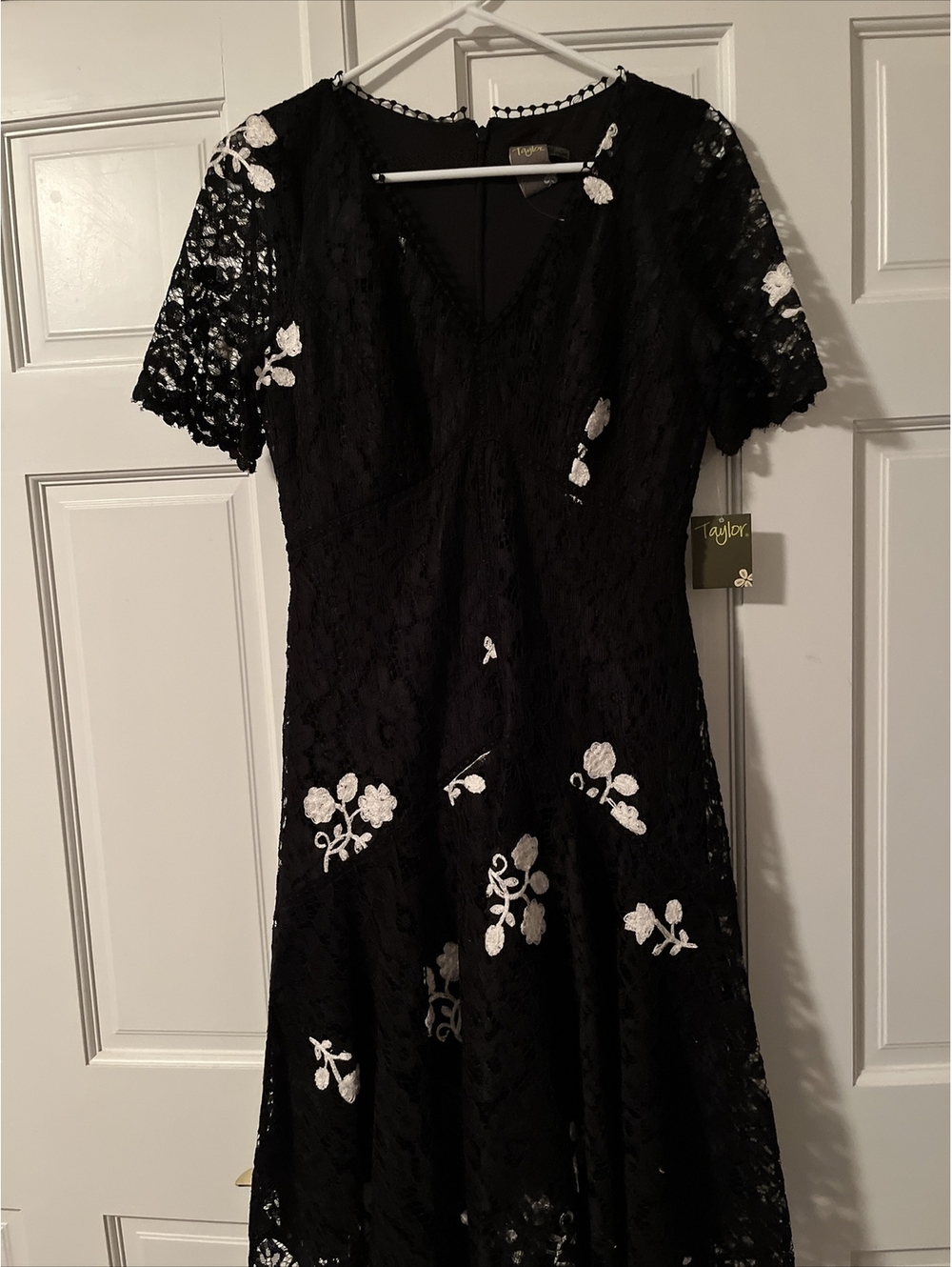 Lord and Taylor Dress 1862M size 4